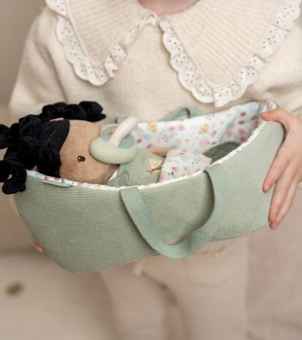 Bambola neonato con culla e accessori