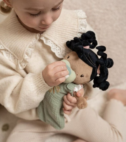 Bambola neonato con culla e accessori