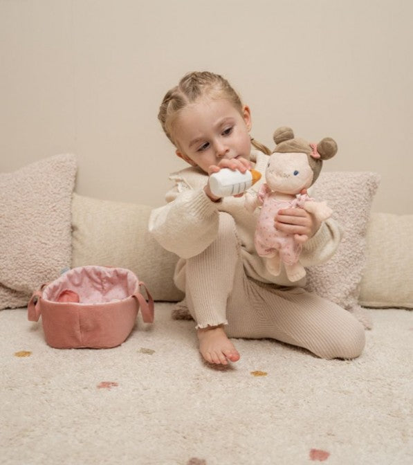 Bambola neonato con culla e accessori